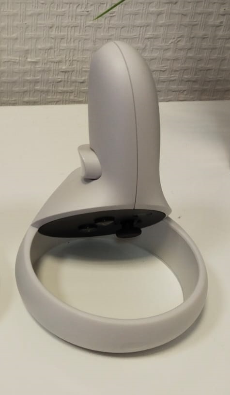 Контроллер для Oculus Quest 2 левый (уценённый)