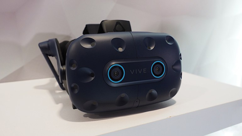 HTC Vive Pro Eye HMD