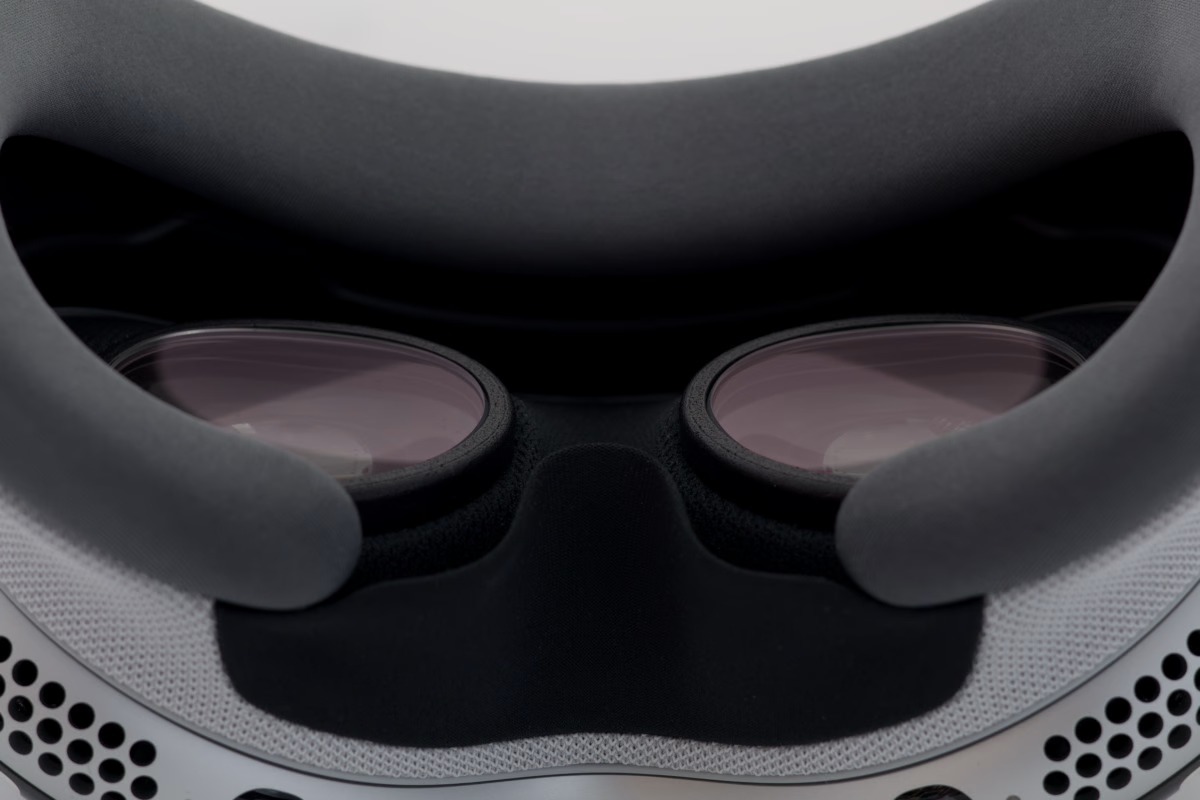 Рецептурные оптические линзы VR Optician для Apple Vision Pro