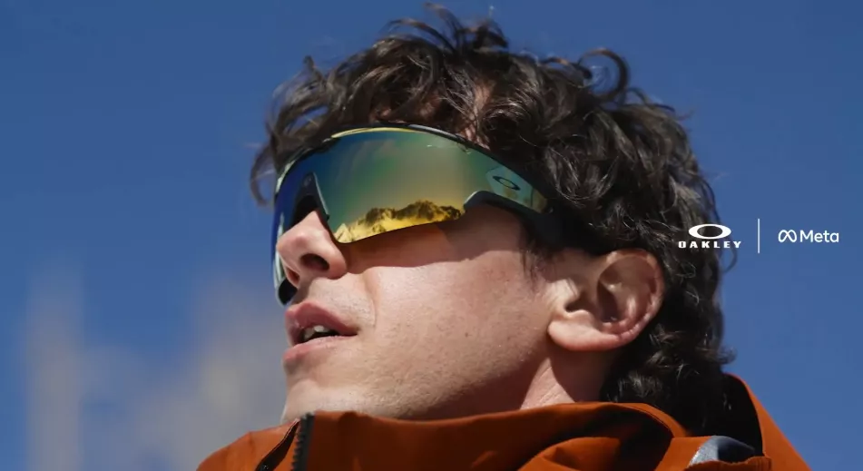 Oakley *Meta Sphaera — спортивные очки для съёмки от первого лица