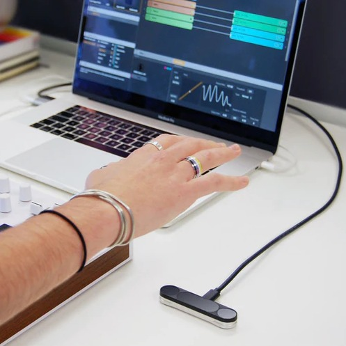 Контроллер Leap Motion 2