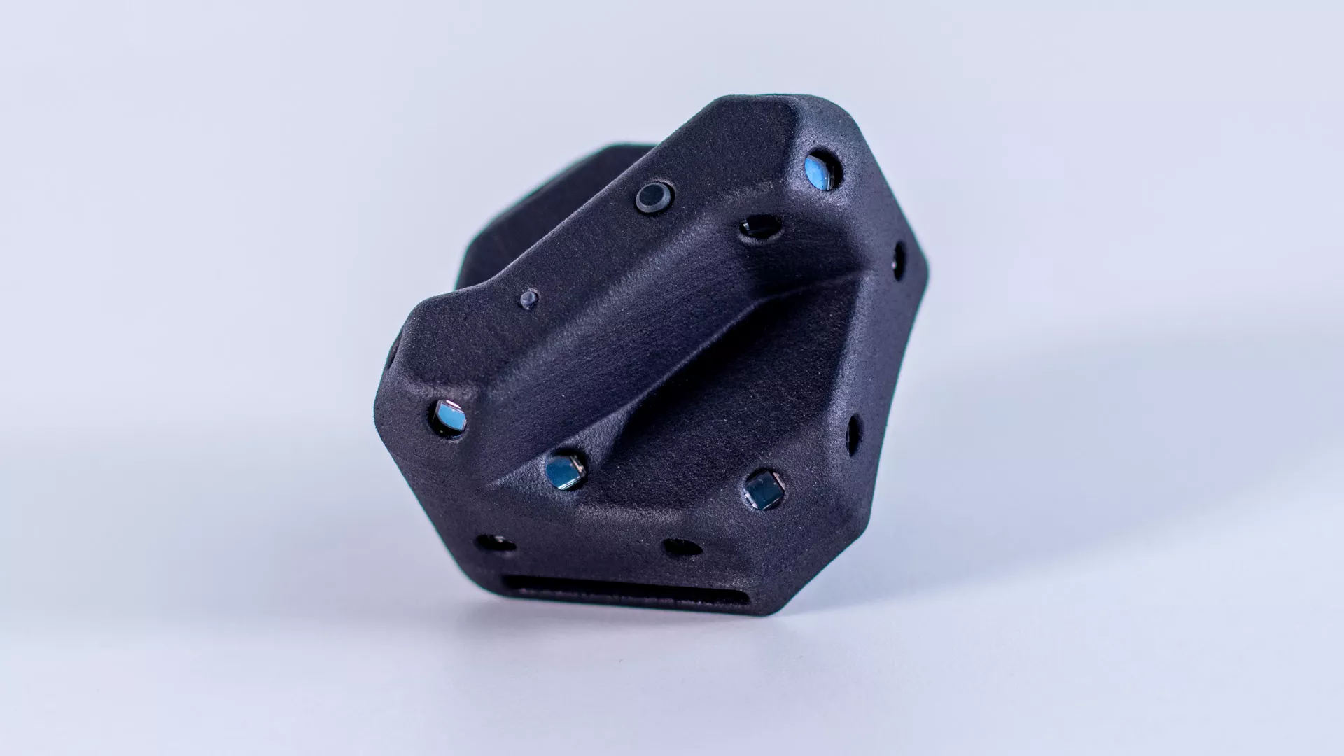 Отслеживание движений на новом уровне: обзор «Tundra Tracker»