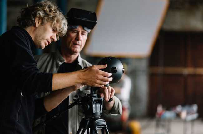 kameroy-virtualnoy-realnosti