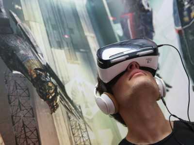 Сервис Самсунг VR для мобильных устройств сегодня уже в России