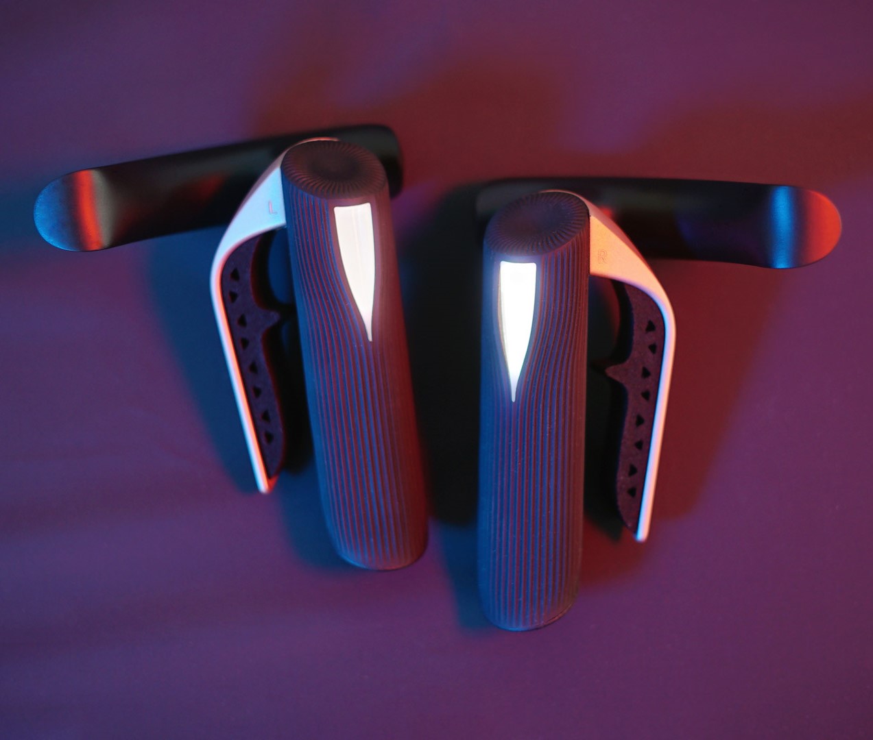 Контроллеры Etee с двумя трекерами